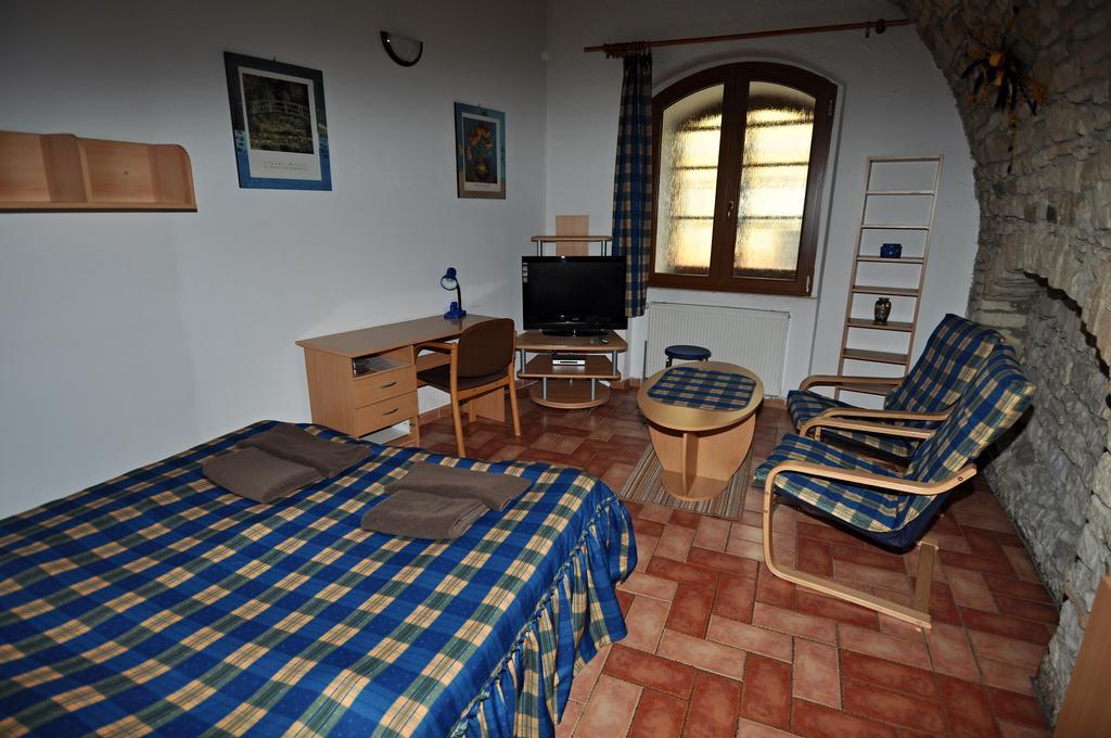 Penzion Na Hradbach Louny Kültér fotó